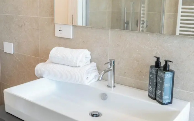 Waterfront Suite by Wonderful Italy