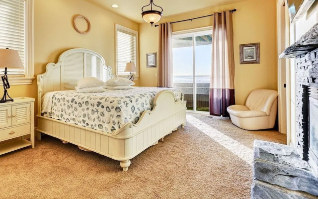 Admiral's Beach Retreat