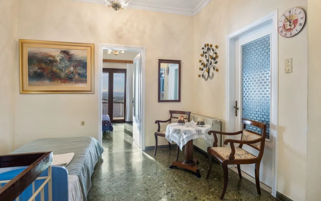 Sunset Apartment in Platanias