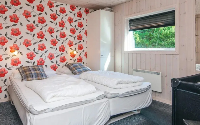 6 Person Holiday Home in Romo