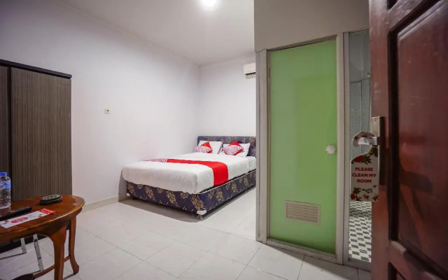 Oyo 1545 Bs Residence