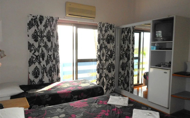 Coral Point Lodge