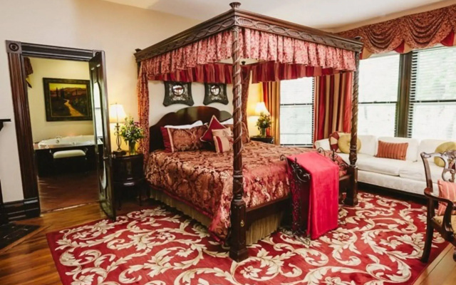 Biltmore Village Inn B&B