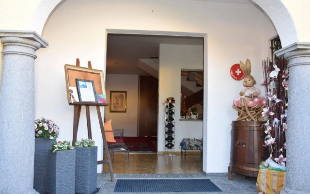 Villa Siesta, Park & Pool Living