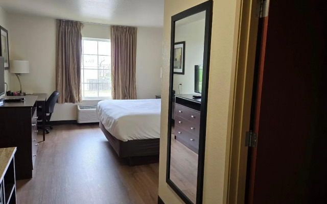 Cobblestone Inn & Suites - Schuyler