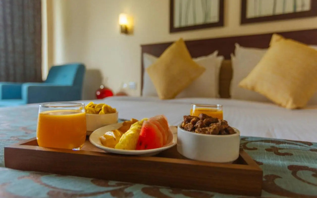 BLUSALZ MANOR Waters Edge Kochi