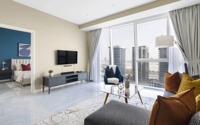 Silkhaus Modern Pad With Canal View Business Bay