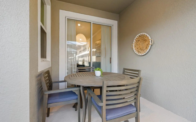 Modern townhome with private pool near Disney