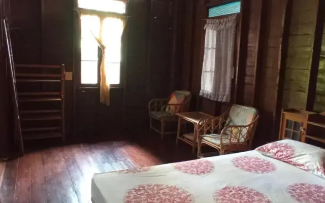 Happy Home guesthouse & Tattoo studio