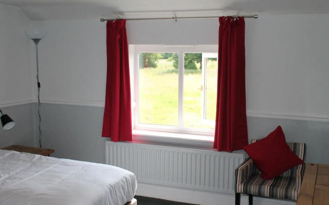 Oak Farm Hotel