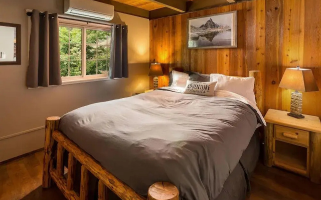 Icicle Ridge Retreat