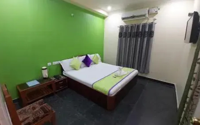 Hotel KSR Grand