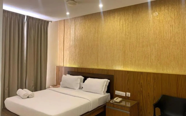 Hotel Sandesh Kingston