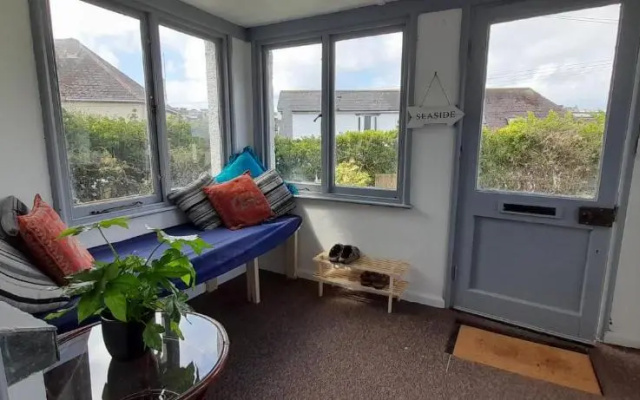 Perranporth Bungalow 2mins Walk to Beach!
