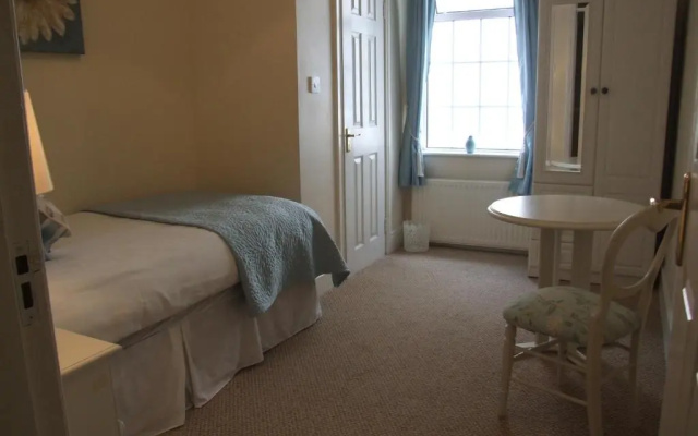 Oaklodge B&B