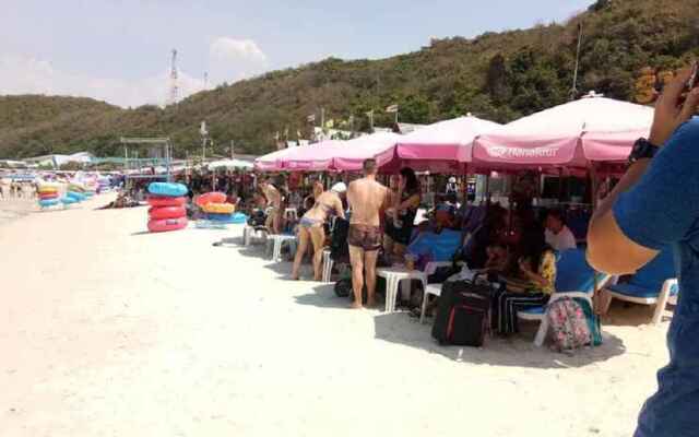 Koh Larn De Beach 0