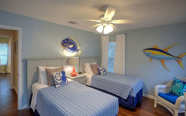 4310 14th Street by Hodnett Cooper