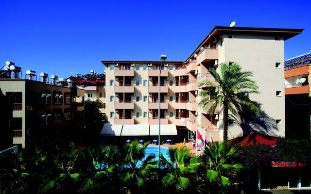 Helios Hotel - All Inclusive вид на фасад