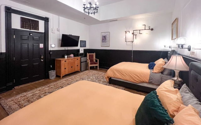 The Oliver Inn | Duluth Hotel Near Canal Park