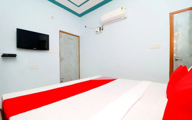 OYO 43966 Jaura Inn