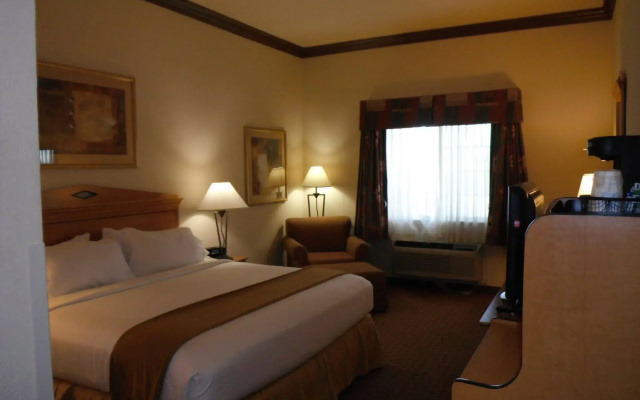 Holiday Inn Express & Suites Glenpool-Tulsa South by IHG