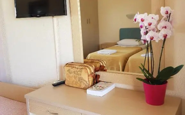 Hotel Kalamitsi Apartments