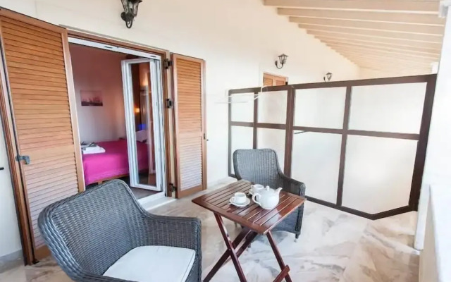 Niki Apartments