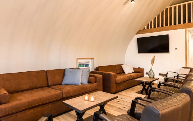 Beautiful group accommodation at nature reserve