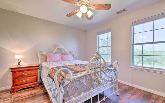 Game Room & Dock: Waterfront Granbury Lake Retreat