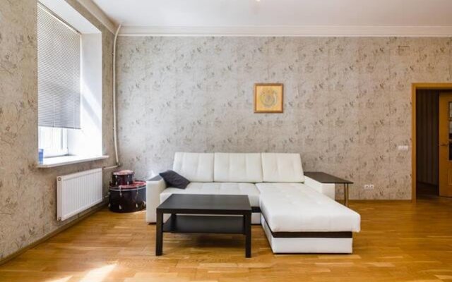 Гостиница Apartamenti Na Zverinskoy 42 комната для гостей