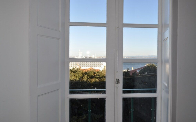 Xavier - Alfama River View by Team4You