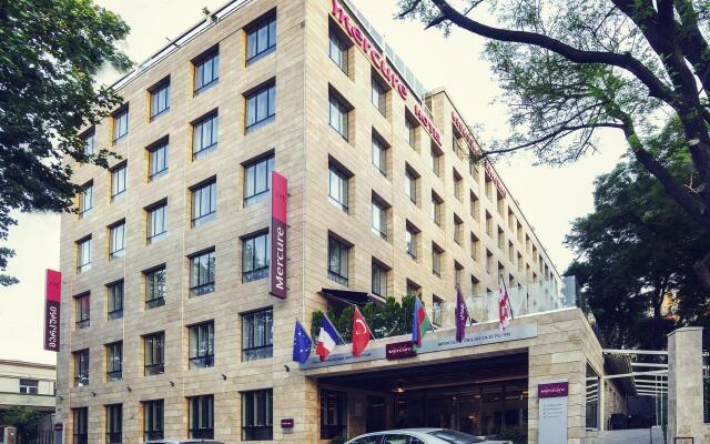 Отель Mercure Tbilisi Old Town вид на фасад