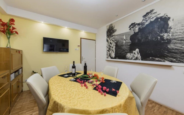 Apartment Stipe