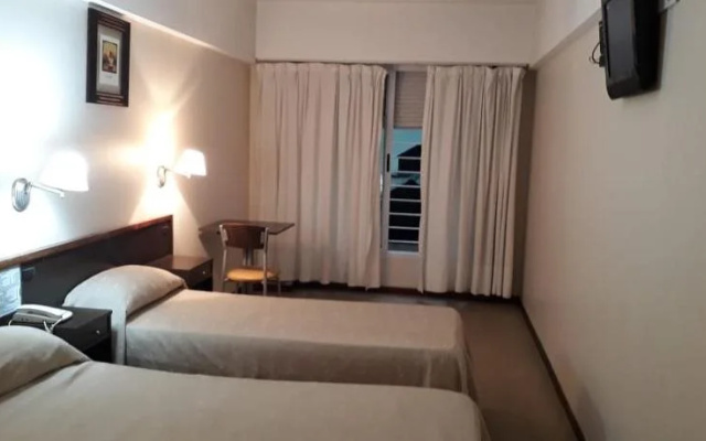 Hotel Carrara