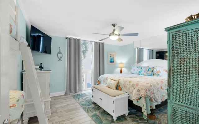 Shoreline Towers 3026 by RealJoy Vacations