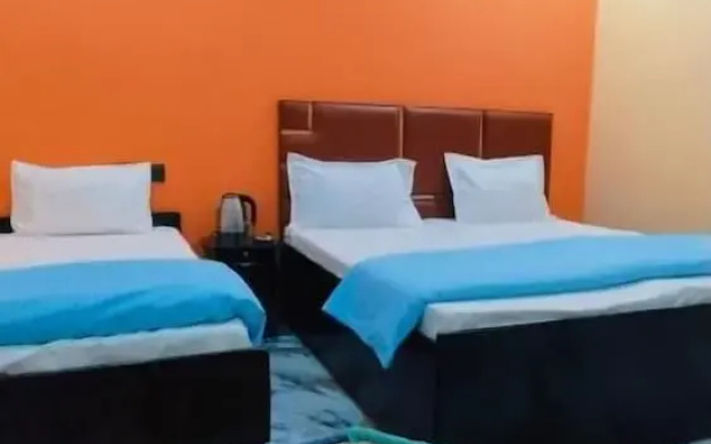 Yamunotri Darshan Resort By Preet rS
