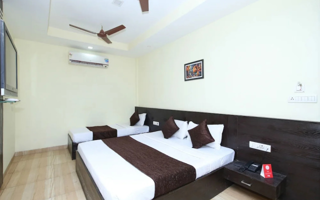 OYO 2155 Hotel Wardhman