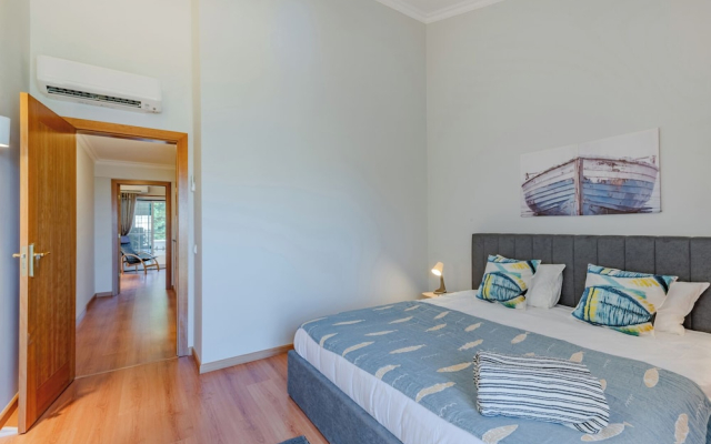 Sao Rafael TownHouse with Pool