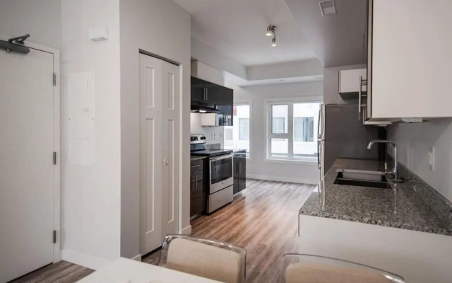 Upscale 2 bedroom Townhouse near Univ of Manitoba