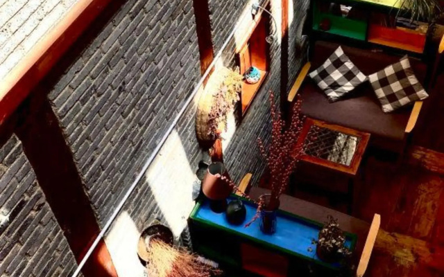 Jha Lam Gang Inn