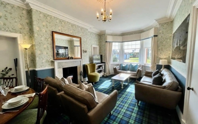 Pinewood Country House