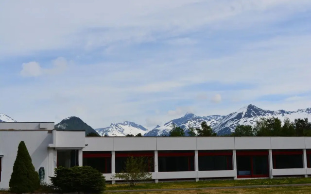 Isfjorden Turisthotell & motell