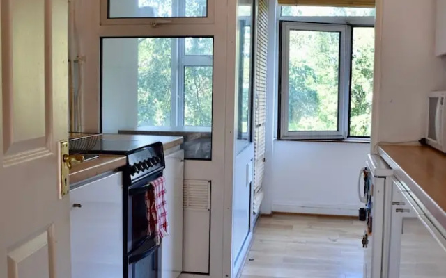 2 Bedroom Apartment Close to City Centre
