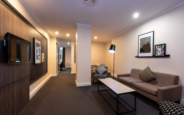 Chic 1-bedroom Apartment in Melbourne CBD