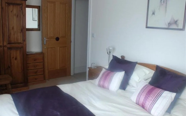Tudor Rose Bed & Breakfast