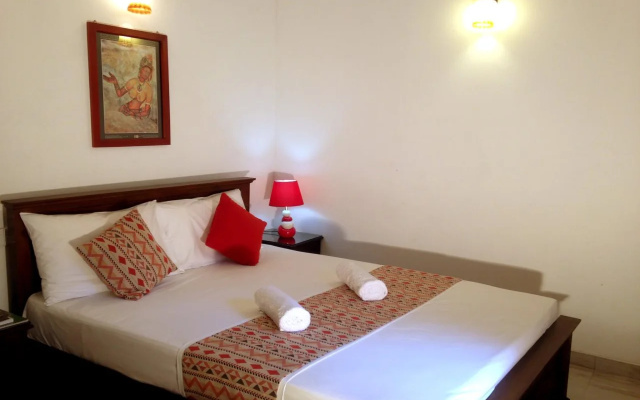 Moon Hills Hotel
