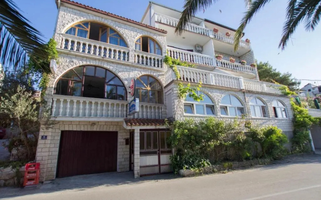 Apartments David - 20m from beach
