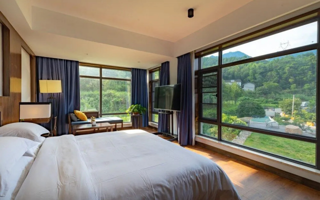 Wulingyuan Heart Awakening Lodge