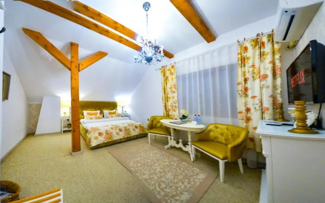 Vila SaraDa Boutique