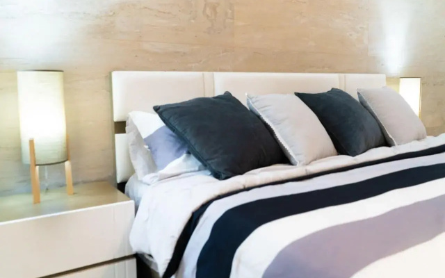 Econosuites Fundidora